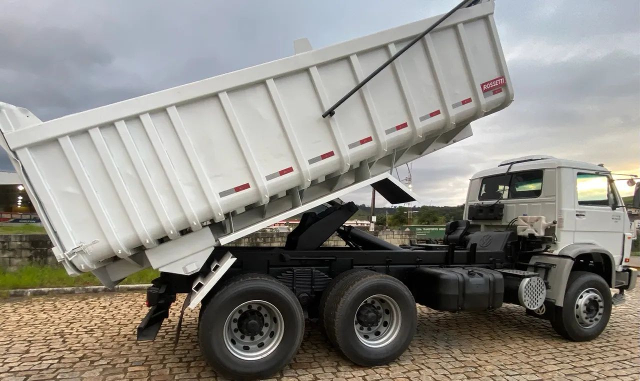 Camion Tolva VW Constellation 31.260E